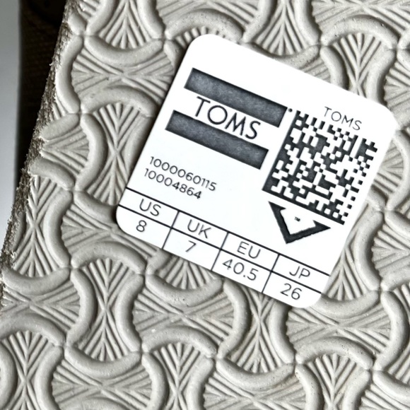 NEW IN BOX Toms Men’s Brogue Leather Shoes in Taupe 8M - Picture 15 of 15